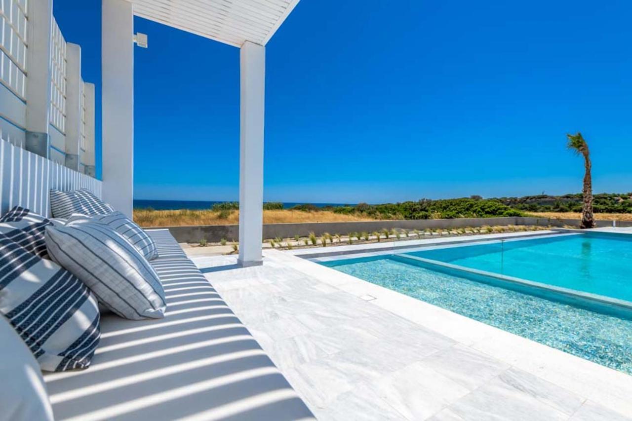 Seashore Beachfront Villa Lakhaniá Exterior foto